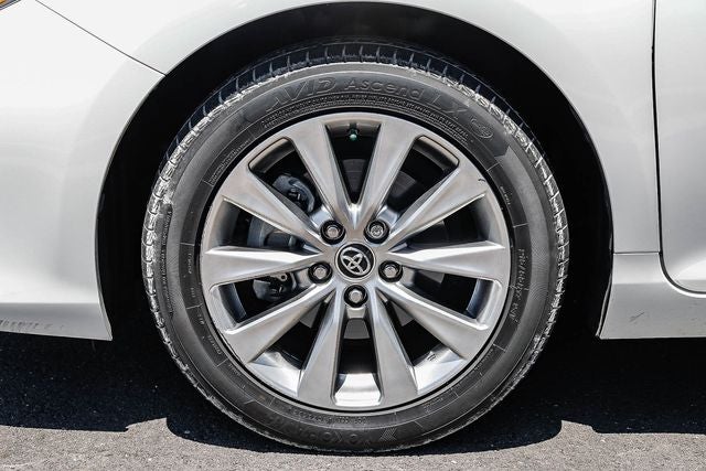 2016 Toyota Camry Hybrid XLE