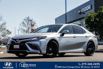 2022 Toyota Camry Hybrid XSE