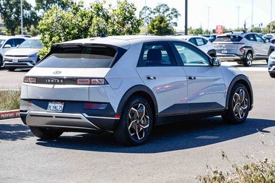 2024 Hyundai IONIQ 5 SEL
