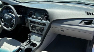 2016 Hyundai SONATA HYBRID SE