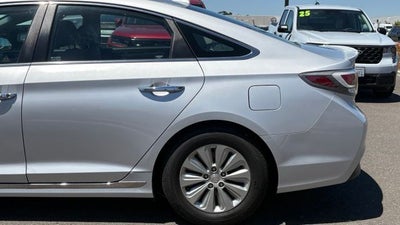 2016 Hyundai SONATA HYBRID SE