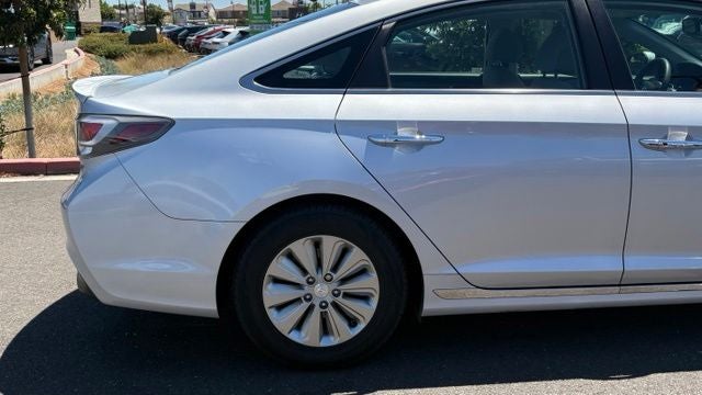 2016 Hyundai SONATA HYBRID SE