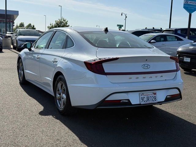 2022 Hyundai SONATA SE