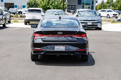 2023 Hyundai ELANTRA SEL
