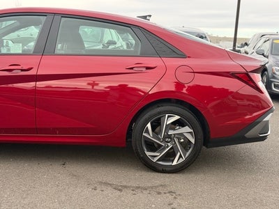 2025 Hyundai ELANTRA SEL Sport