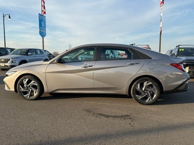 2025 Hyundai ELANTRA HYBRID SEL Sport