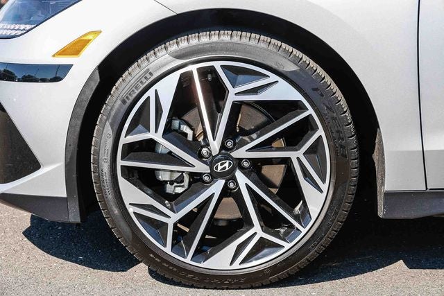 2025 Hyundai IONIQ 6 SEL