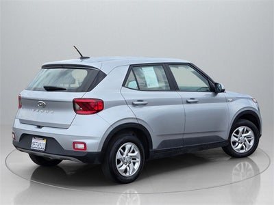 2023 Hyundai VENUE SE