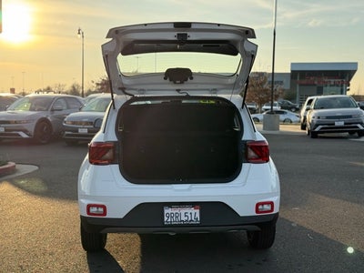 2025 Hyundai VENUE SE