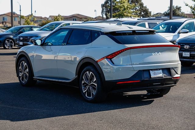 2024 Kia EV6 Light