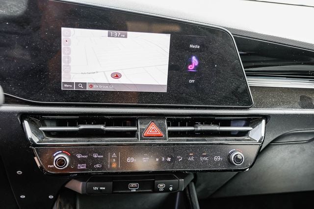 2023 Kia Niro EX Touring
