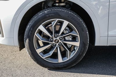 2023 Audi Q5 45 S line Premium quattro