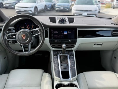 2020 Porsche Macan Base