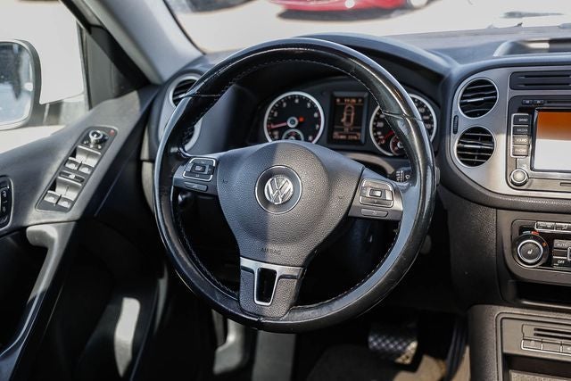 2011 Volkswagen Tiguan SEL