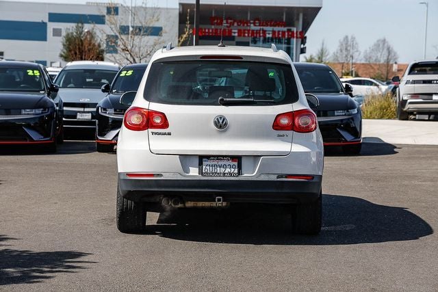 2011 Volkswagen Tiguan SEL