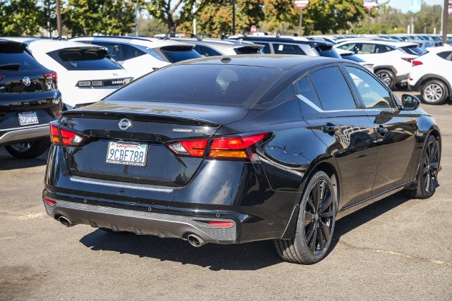 2022 Nissan Altima 2.5 SR