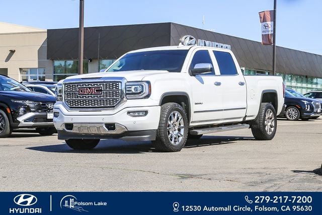 2017 GMC Sierra 4WD Crew Cab Standard Box's photo
