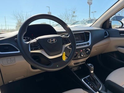 2022 Hyundai ACCENT SE