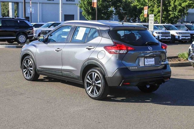 Used 2019 Nissan Kicks SV with VIN 3N1CP5CUXKL550979 for sale in Folsom, CA