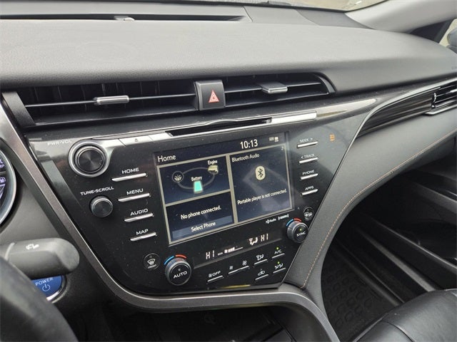 2020 Toyota Camry Hybrid XLE