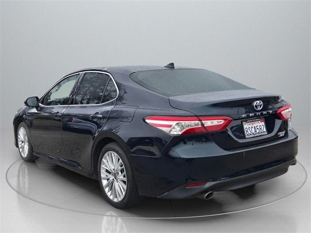 2020 Toyota Camry Hybrid XLE