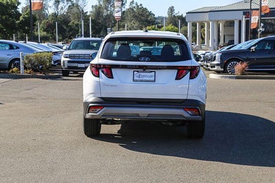 2026 Hyundai TUCSON SE FWD