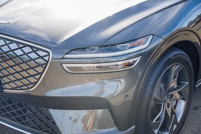 2023 Genesis Electrified GV70 Advanced