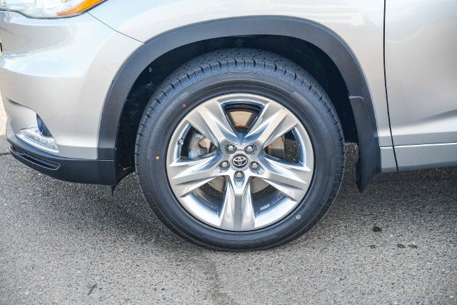 2016 Toyota Highlander Limited Platinum V6