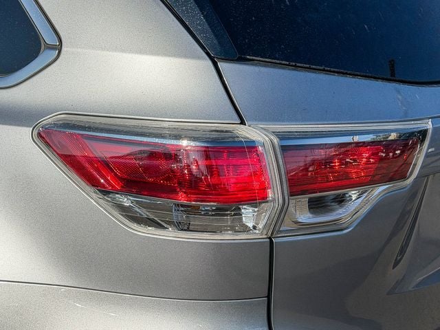 2016 Toyota Highlander Limited Platinum V6