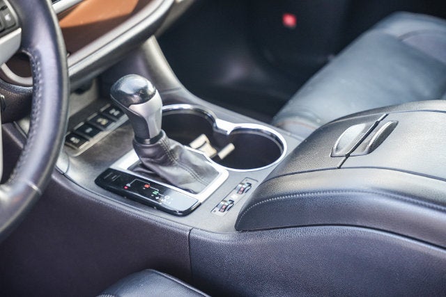 2016 Toyota Highlander Limited Platinum V6