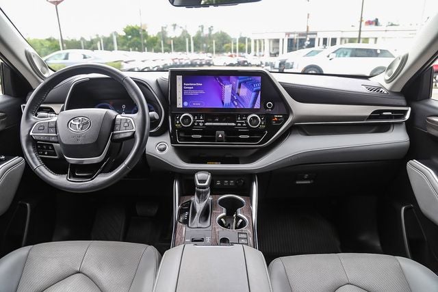 2023 Toyota Highlander Hybrid Limited