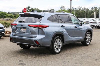 2023 Toyota Highlander Hybrid Limited