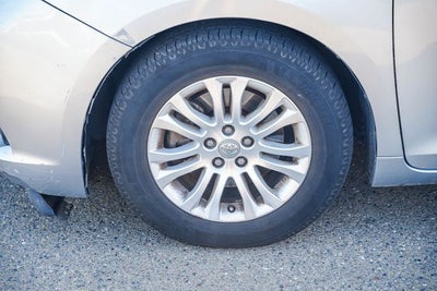 2015 Toyota Sienna XLE 8 Passenger