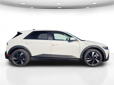 2026 Hyundai IONIQ 5 SE