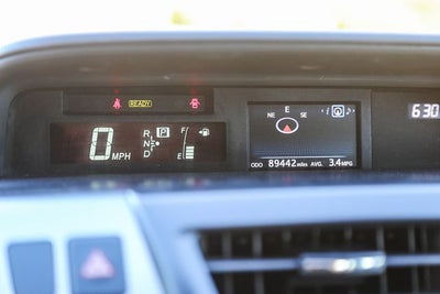 2017 Toyota Prius v Five