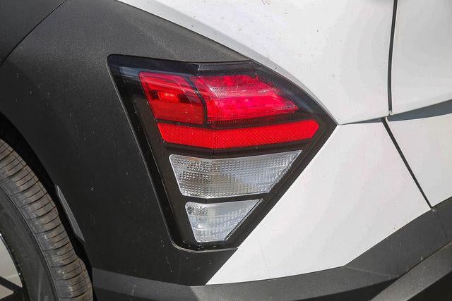 2025 Hyundai KONA SEL FWD