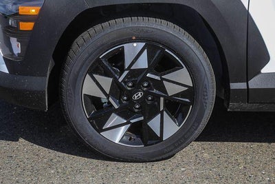 2025 Hyundai KONA SEL FWD