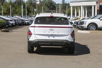 2025 Hyundai KONA SEL FWD