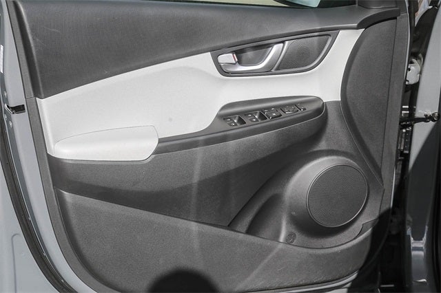 2023 Hyundai KONA ELECTRIC SE