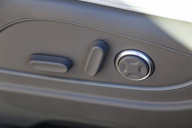 2026 Hyundai PALISADE HYBRID SEL Premium 8P