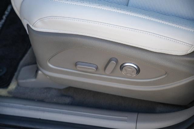 2026 Hyundai PALISADE HYBRID SEL Premium 8P