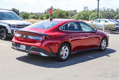 2025 Hyundai SONATA SE