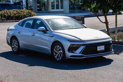 2026 Hyundai SONATA HYBRID Blue