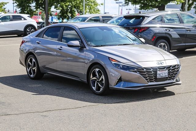 2023 Hyundai ELANTRA Limited