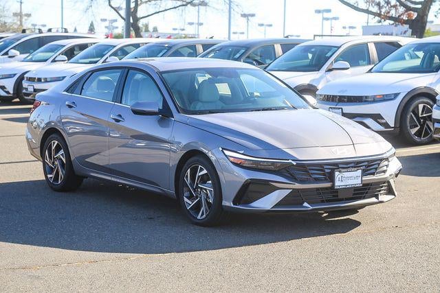 2026 Hyundai ELANTRA Limited