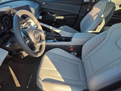 2025 Hyundai ELANTRA Limited