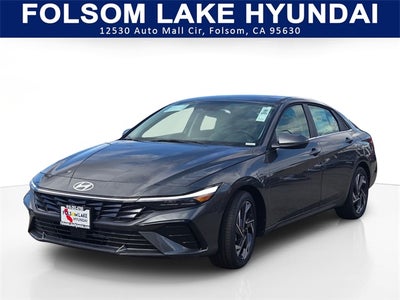 2025 Hyundai ELANTRA Limited