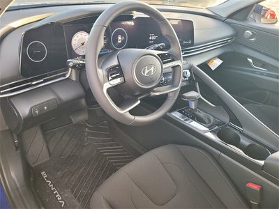 2025 Hyundai ELANTRA SEL Convenience