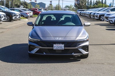 2025 Hyundai ELANTRA SEL Convenience
