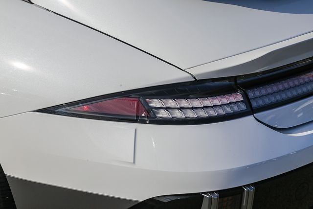 2024 Hyundai IONIQ 6 SE